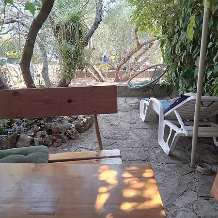 Račišće Apartments Mak מראה חיצוני תמונה
