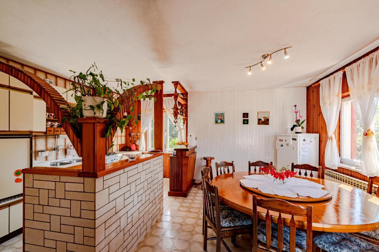 Račišće Apartments Mak מראה חיצוני תמונה