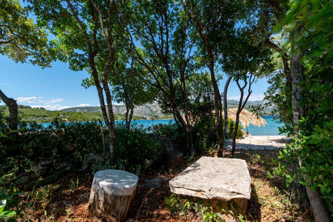 Račišće Apartments Mak מראה חיצוני תמונה