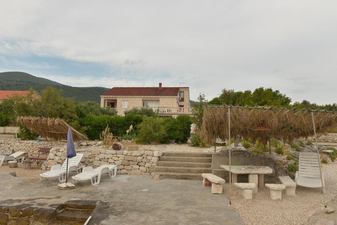 Račišće Apartments Mak מראה חיצוני תמונה